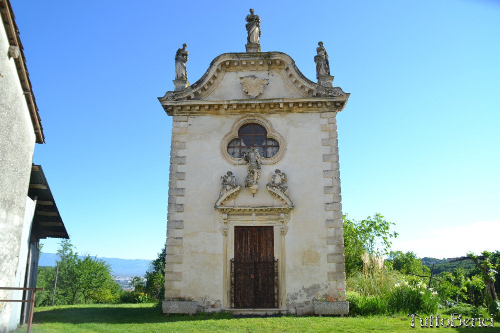 Sant'Agostino, Contrada Zanchi, Perarolo di Arcugnano, Oratorio Salve Regina, Valmarana