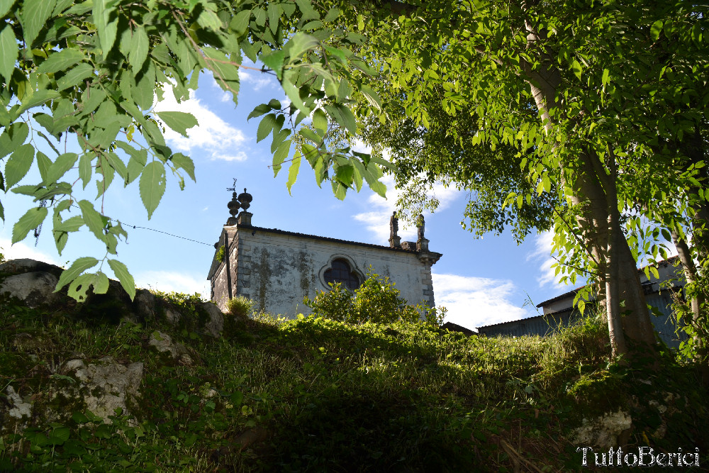 Sant'Agostino, Contrada Zanchi, Perarolo di Arcugnano, Oratorio Salve Regina, Valmarana